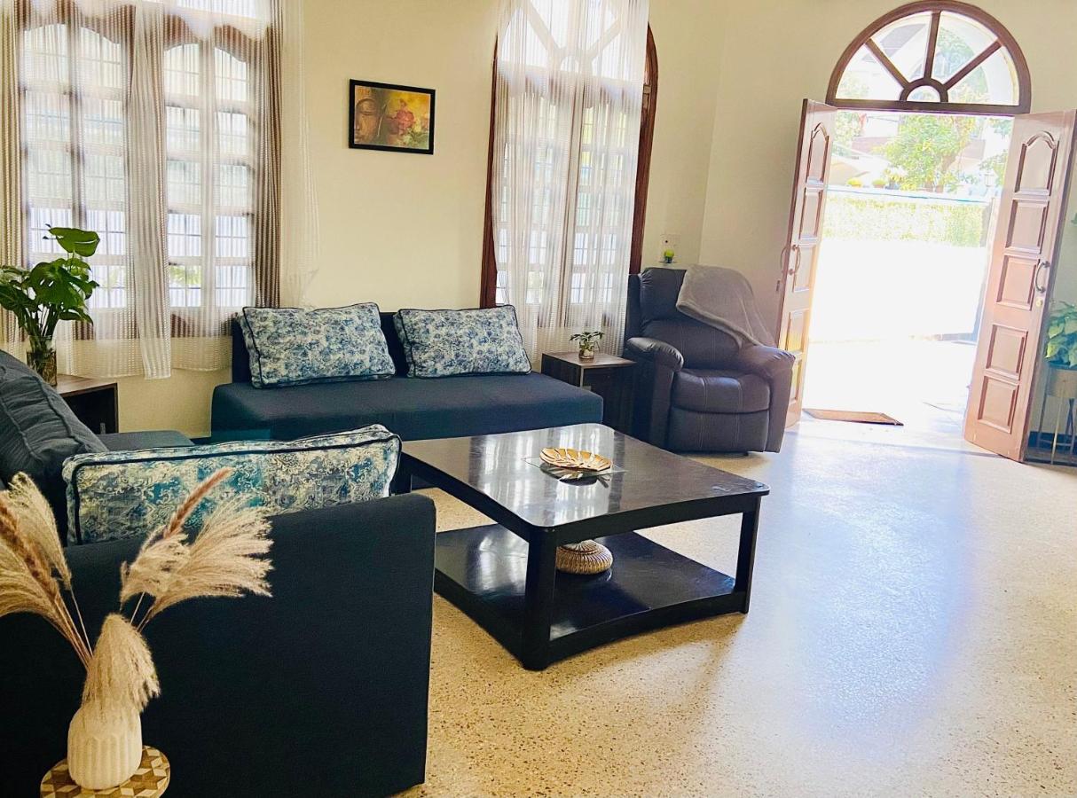 Roshani Pool Villa Gurgaon - 7Br #Privatepool #Villa #Bungalow #Garden #Staycation Dış mekan fotoğraf